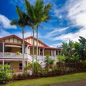 The Village 3* Gold Coast