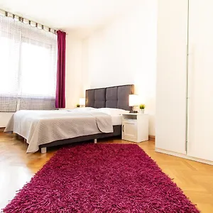 Mandlgasse I Contactless Check-in Apartman
