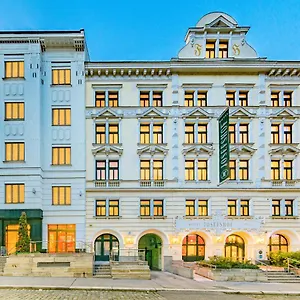 4* Hotell Josefshof Am Rathaus