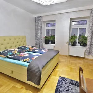 Lux Prestige Vienne