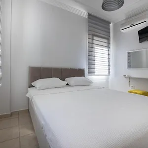 Otel Comfy With Shared Pool Near
