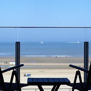 north-sea-view-studio-with-parking.hotelsghent.com/