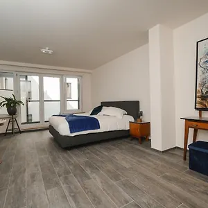 aparthotel-yvonne.hotelsghent.com/