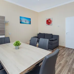 Puchsbaumgasse Apartman