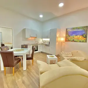 Steiner Residences Augarten Vienna