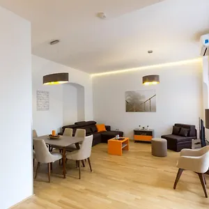 Apartament Debo Naehe Westbahnhof - Contactless Check In, Wiedeń