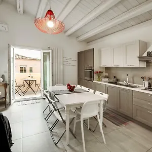  Casa vacanze Piazza Salvatore 7, Con Vista Italia